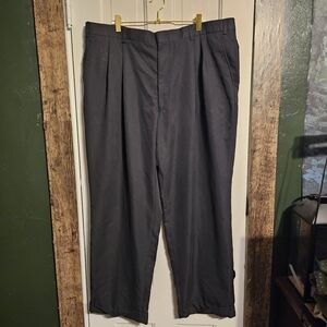 Men's Black Pleated Dress Pants